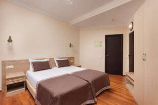 Гостиница Надежда Анапа Стандарт 2-х местный Плюс 2 корпус-1